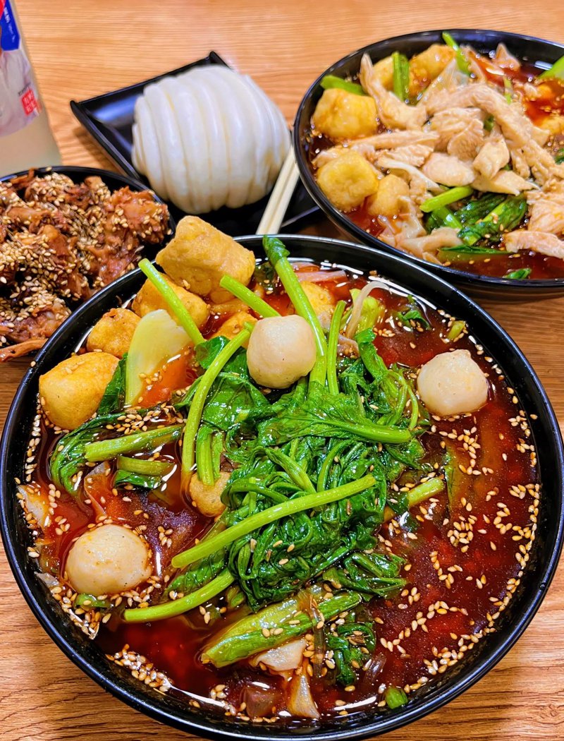 如何在南京栖霞区开一家成功的麻辣烫店？步骤一：选址关键